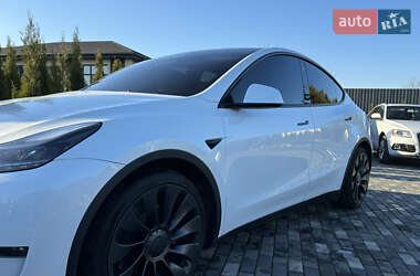 Внедорожник / Кроссовер Tesla Model Y 2022 в Киеве