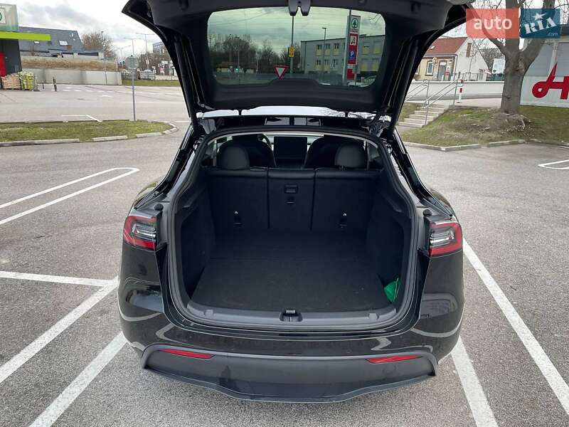 Внедорожник / Кроссовер Tesla Model Y 2022 в Николаеве