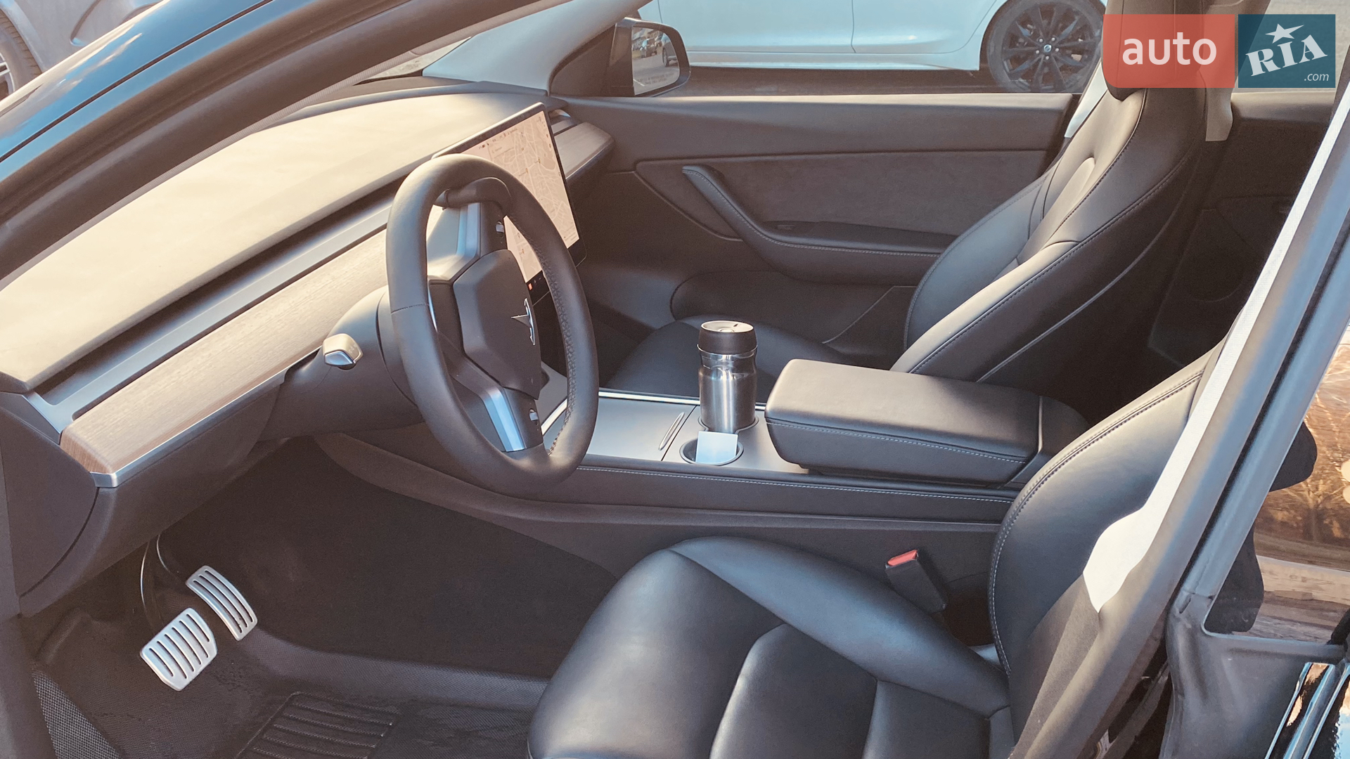 2022 Tesla Model Y - мініатюра 9
