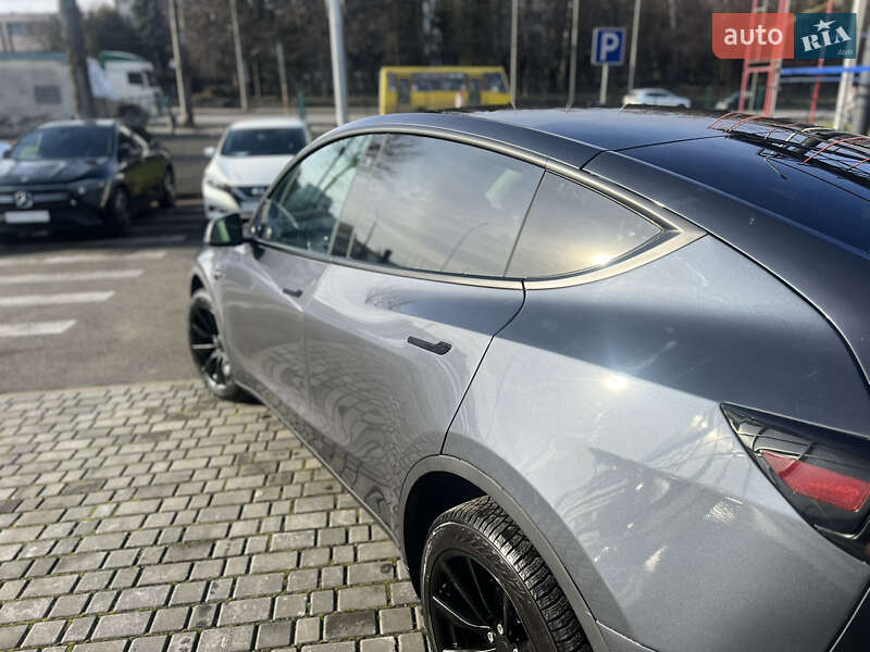 Внедорожник / Кроссовер Tesla Model Y 2023 в Тернополе