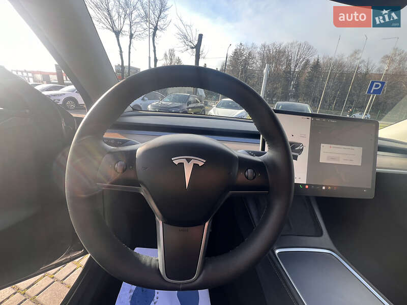 Внедорожник / Кроссовер Tesla Model Y 2023 в Тернополе