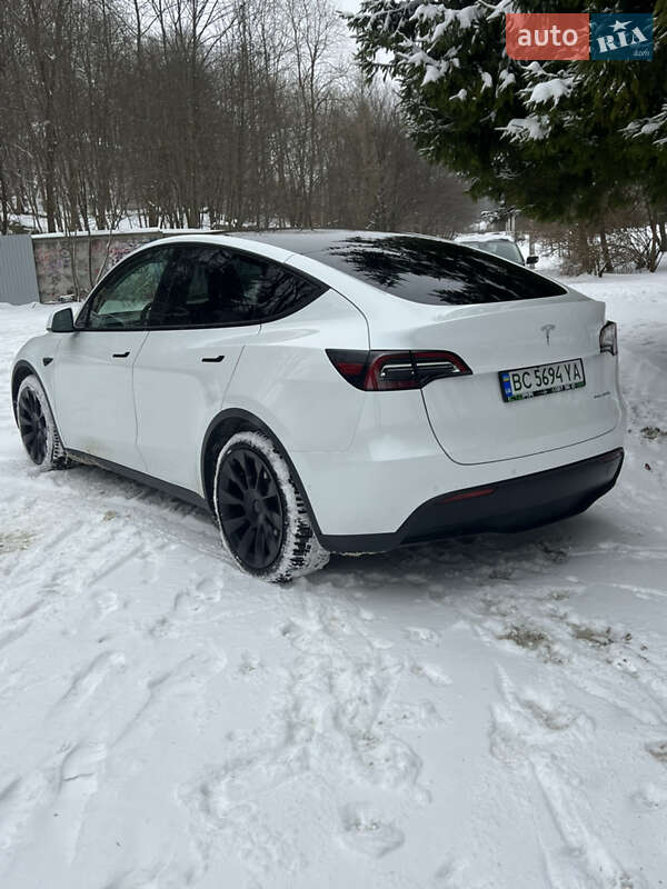 Внедорожник / Кроссовер Tesla Model Y 2021 в Львове