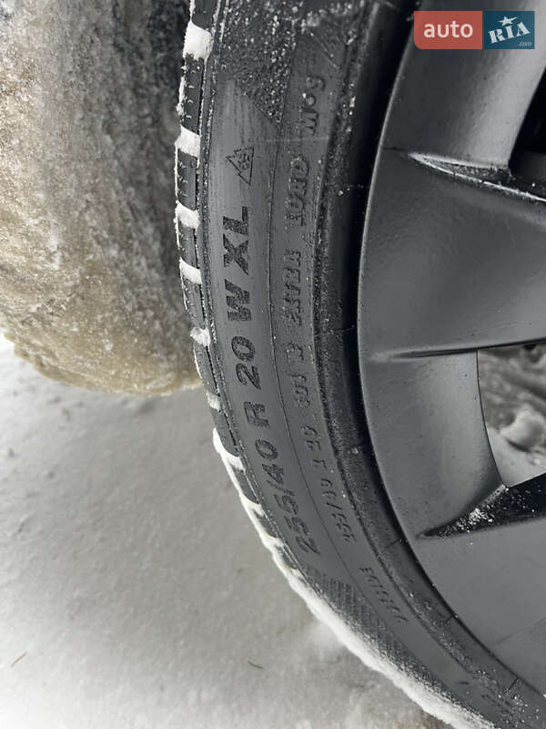 Позашляховик / Кросовер Tesla Model Y 2021 в Львові