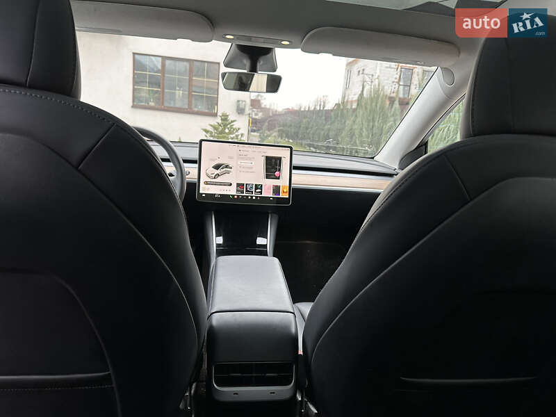 Внедорожник / Кроссовер Tesla Model Y 2020 в Борисполе
