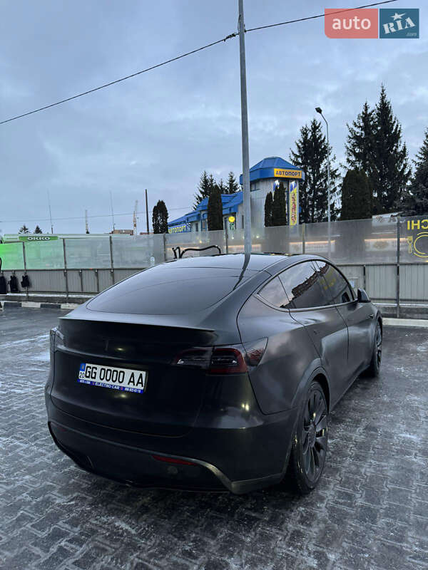 Позашляховик / Кросовер Tesla Model Y 2020 в Тернополі