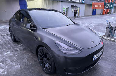 Внедорожник / Кроссовер Tesla Model Y 2020 в Тернополе