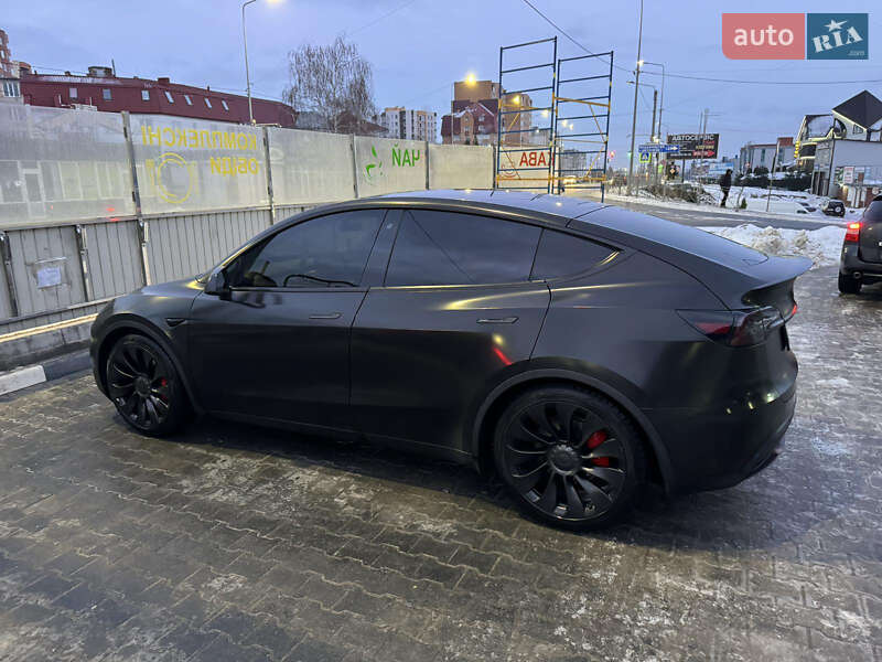 Позашляховик / Кросовер Tesla Model Y 2020 в Тернополі