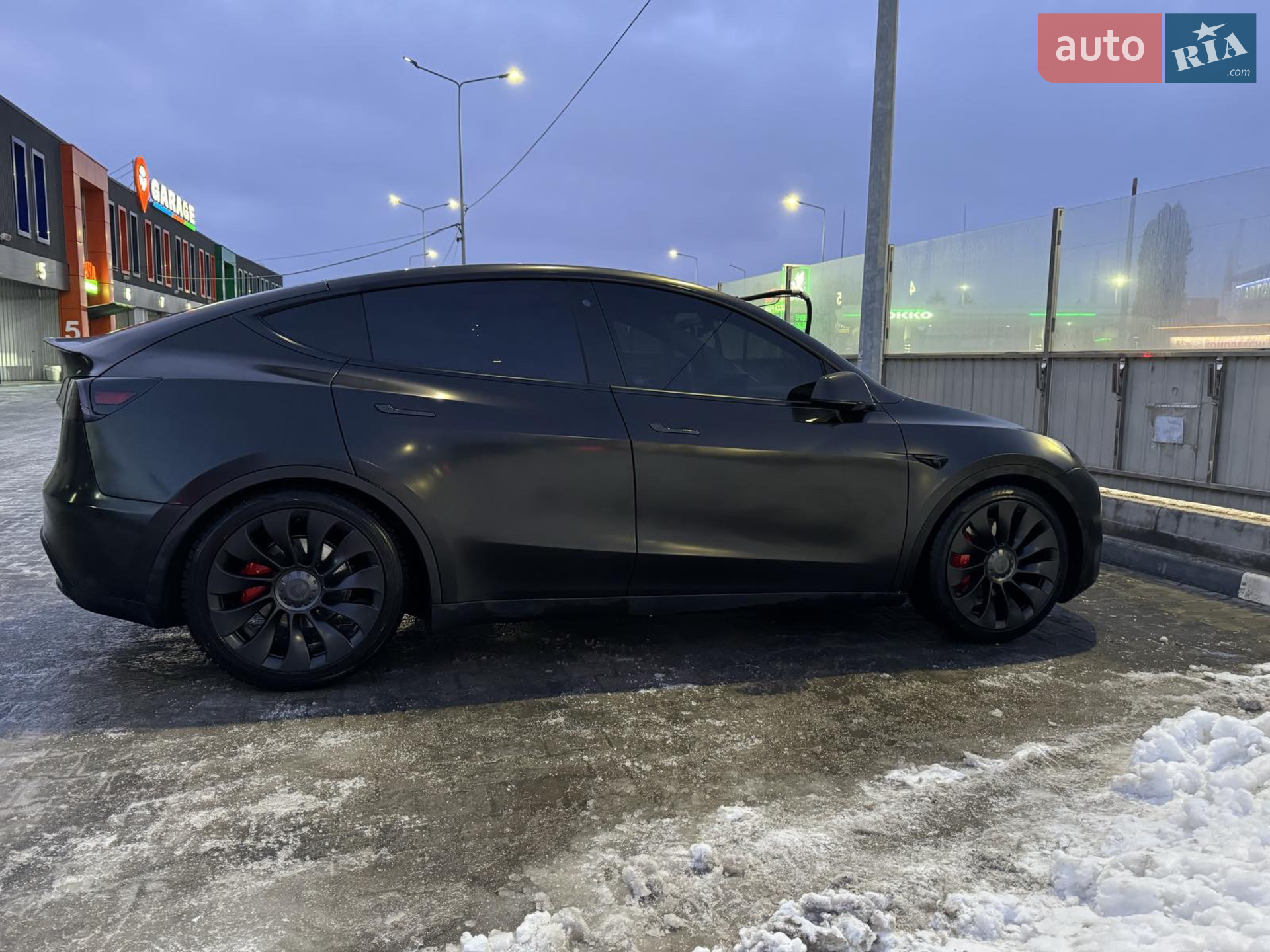 2020 Tesla Model Y - мініатюра 32