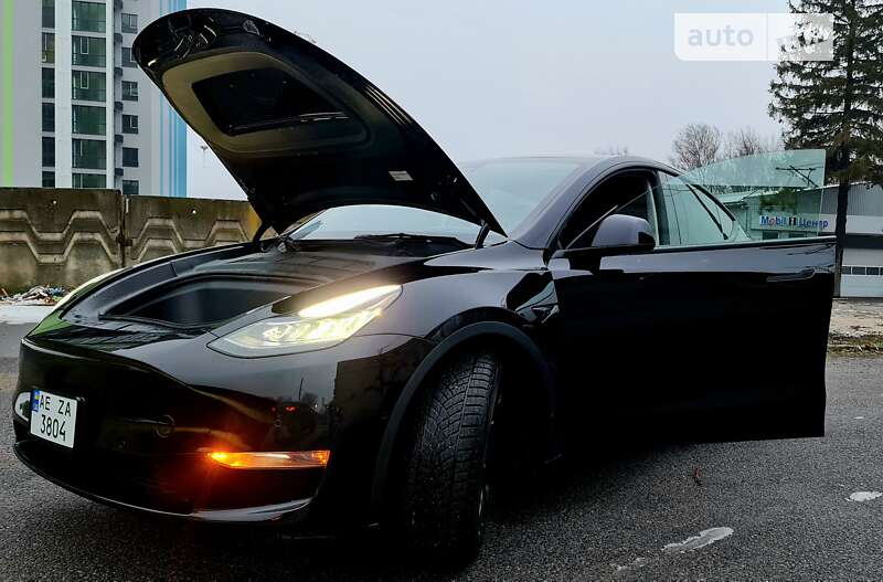 Внедорожник / Кроссовер Tesla Model Y 2022 в Днепре