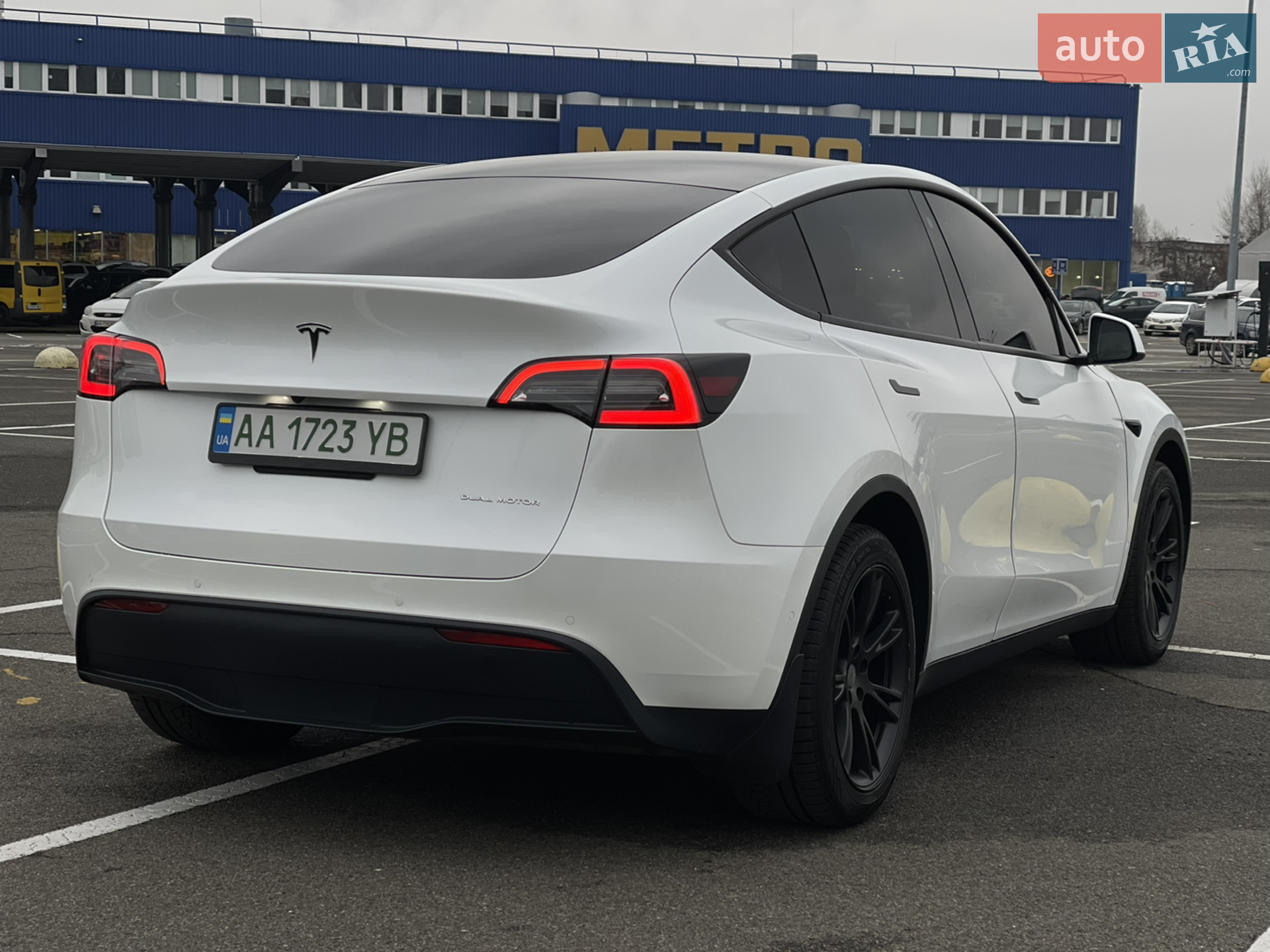 2020 Tesla Model Y - мініатюра 19