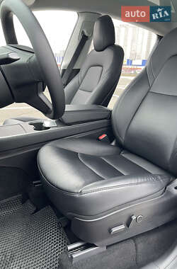Внедорожник / Кроссовер Tesla Model Y 2020 в 