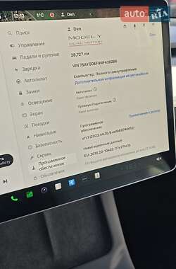 Внедорожник / Кроссовер Tesla Model Y 2022 в 