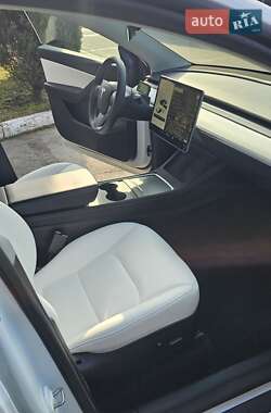 Внедорожник / Кроссовер Tesla Model Y 2022 в 