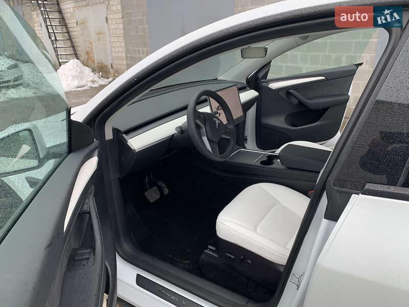 Позашляховик / Кросовер Tesla Model Y 2022 в Білій Церкві