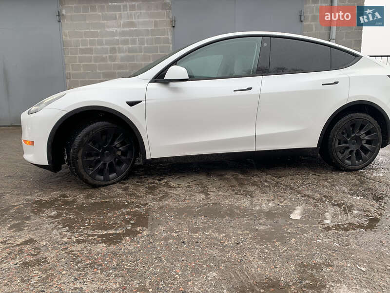 Позашляховик / Кросовер Tesla Model Y 2022 в Білій Церкві