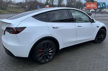 Внедорожник / Кроссовер Tesla Model Y 2023 в Ровно