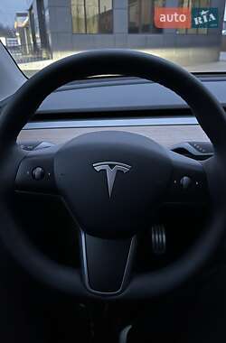 Внедорожник / Кроссовер Tesla Model Y 2023 в 