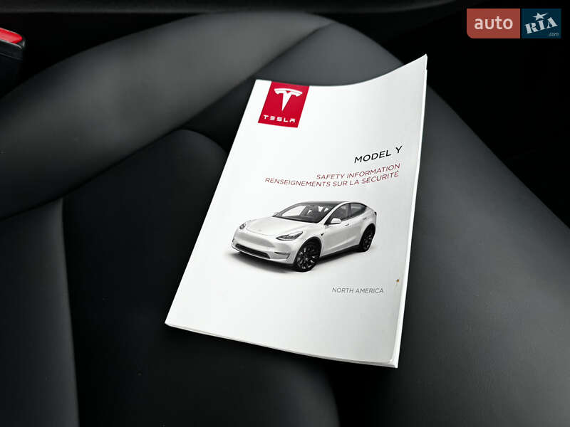 Внедорожник / Кроссовер Tesla Model Y 2023 в Ровно