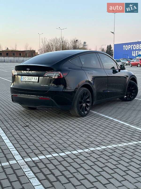 Внедорожник / Кроссовер Tesla Model Y 2021 в Тернополе