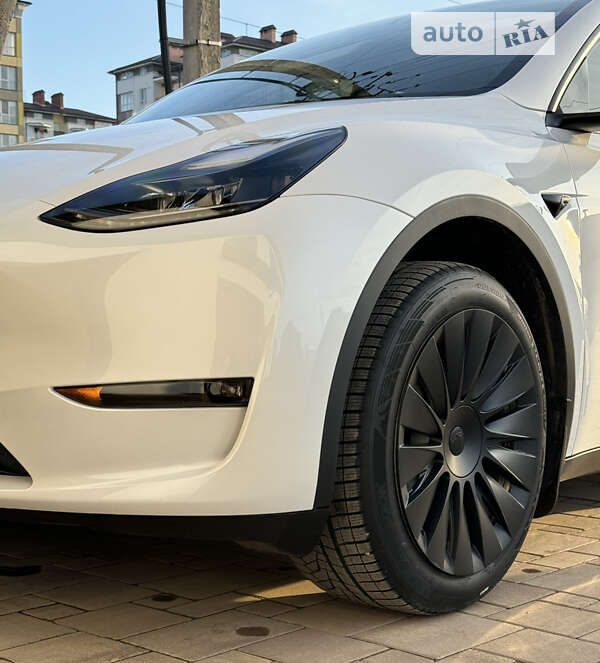 Внедорожник / Кроссовер Tesla Model Y 2023 в Ивано-Франковске фото 6 Внедорожник / Кроссовер Tesla Model Y 2023 в Ивано-Франковске