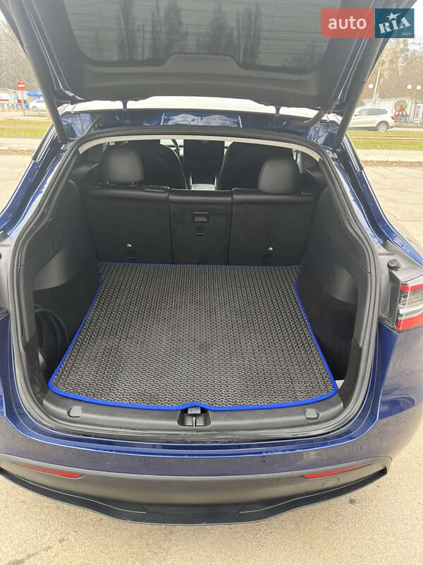 Внедорожник / Кроссовер Tesla Model Y 2020 в Виннице