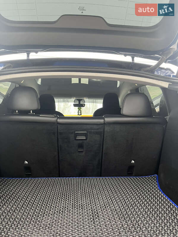 Внедорожник / Кроссовер Tesla Model Y 2020 в Виннице