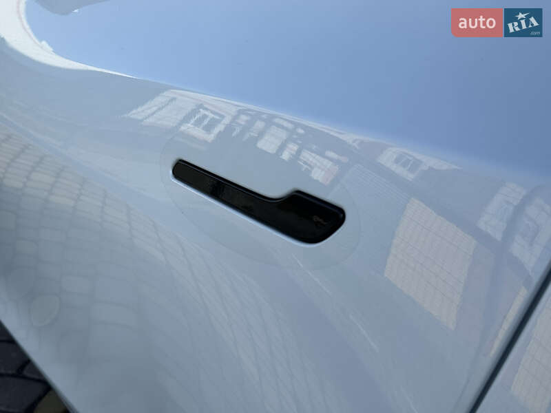 Внедорожник / Кроссовер Tesla Model Y 2021 в Виннице