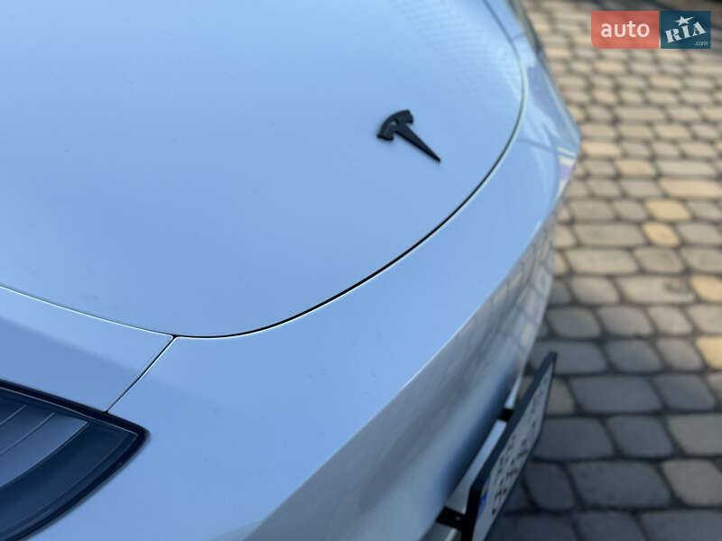 Внедорожник / Кроссовер Tesla Model Y 2021 в Виннице