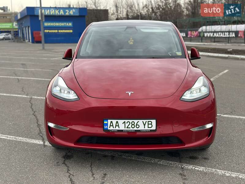 Внедорожник / Кроссовер Tesla Model Y 2020 в Киеве