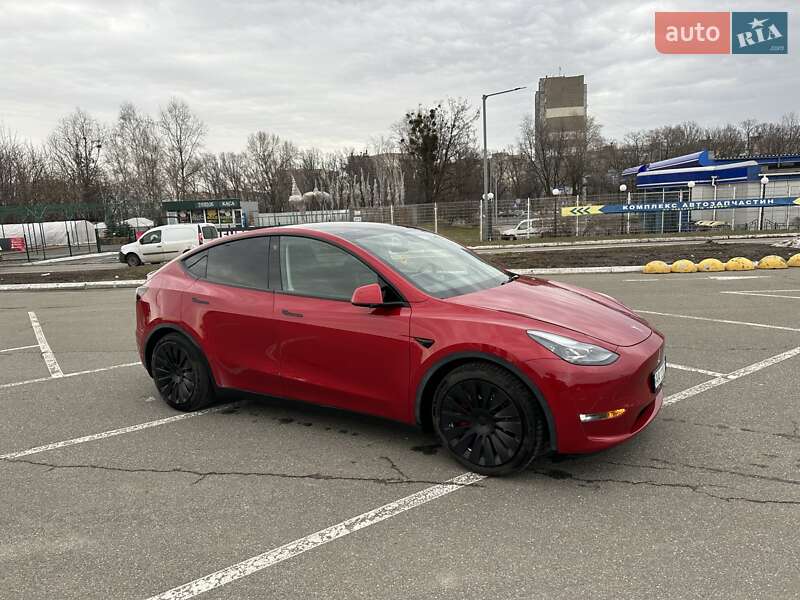 Внедорожник / Кроссовер Tesla Model Y 2020 в Киеве