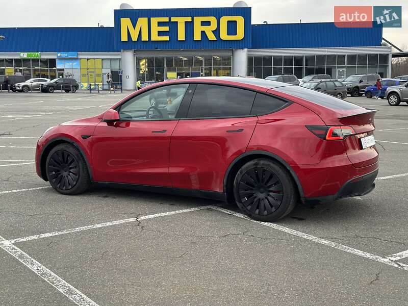 Внедорожник / Кроссовер Tesla Model Y 2020 в Киеве