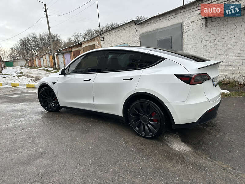 Позашляховик / Кросовер Tesla Model Y 2022 в Сумах
