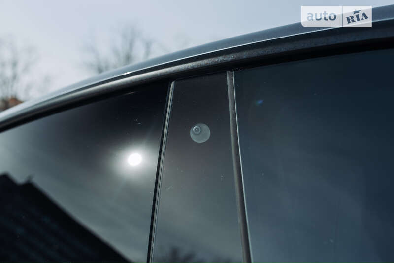Внедорожник / Кроссовер Tesla Model Y 2020 в Днепре