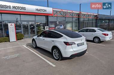 Позашляховик / Кросовер Tesla Model Y 2021 в Черкасах