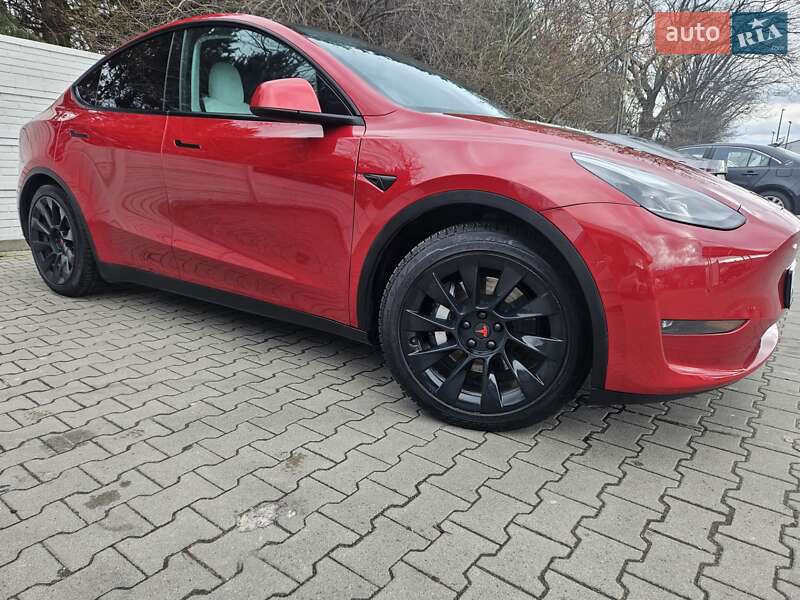 Внедорожник / Кроссовер Tesla Model Y 2021 в Львове
