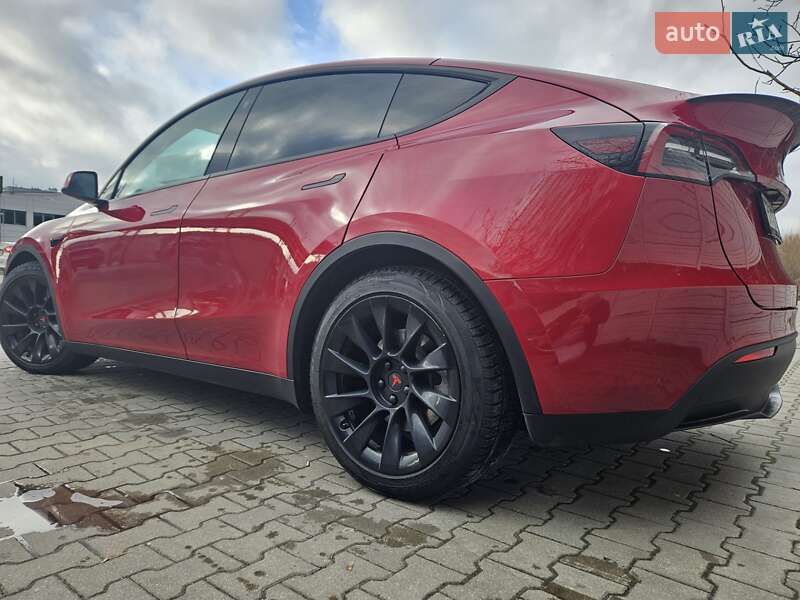 Внедорожник / Кроссовер Tesla Model Y 2021 в Львове