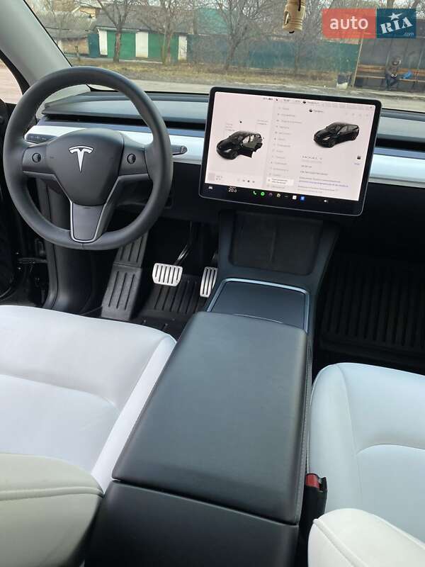 Внедорожник / Кроссовер Tesla Model Y 2022 в Полтаве