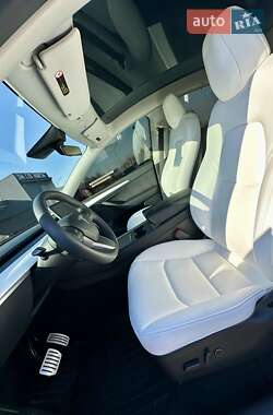 Внедорожник / Кроссовер Tesla Model Y 2022 в 