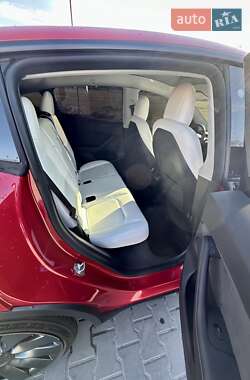 Внедорожник / Кроссовер Tesla Model Y 2022 в 