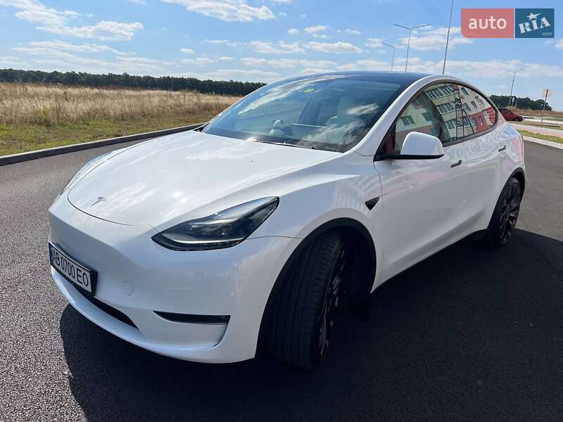 Позашляховик / Кросовер Tesla Model Y 2023 в Вінниці
