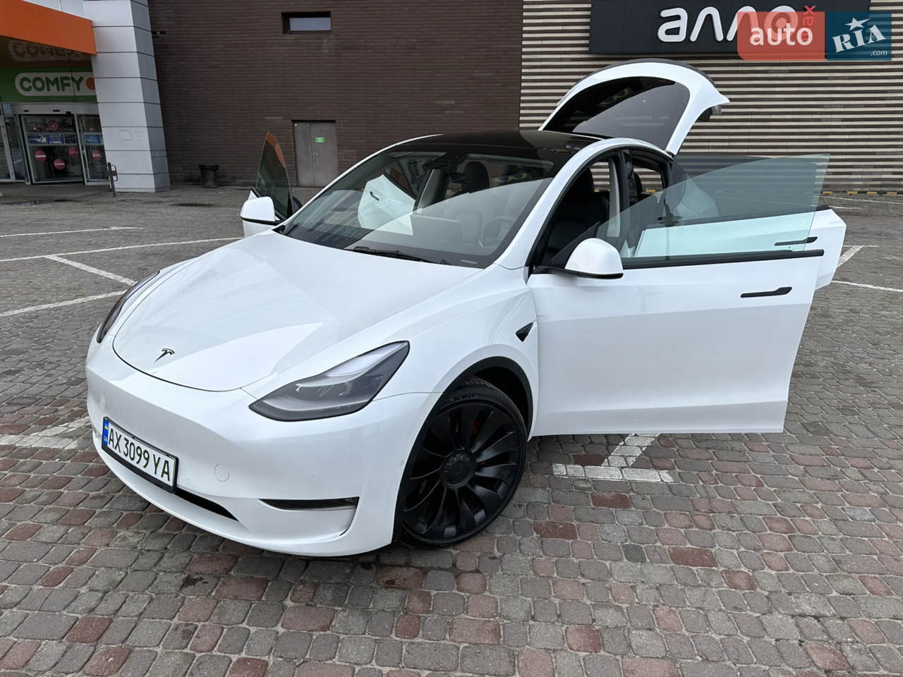 2020 Tesla Model Y - мініатюра 15
