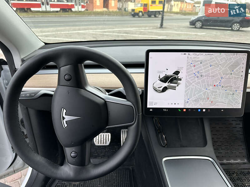 Внедорожник / Кроссовер Tesla Model Y 2021 в Харькове