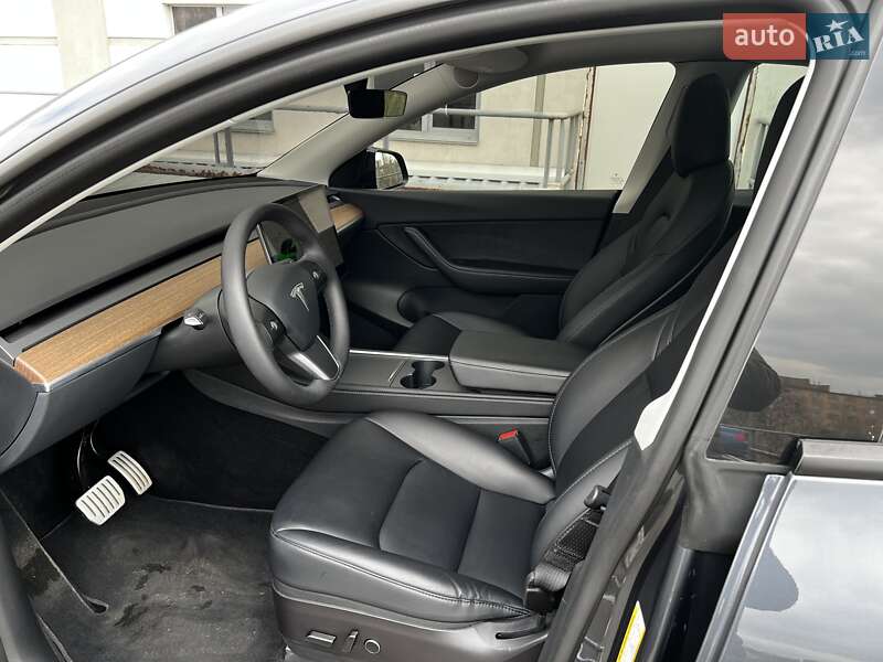 Внедорожник / Кроссовер Tesla Model Y 2022 в Киеве