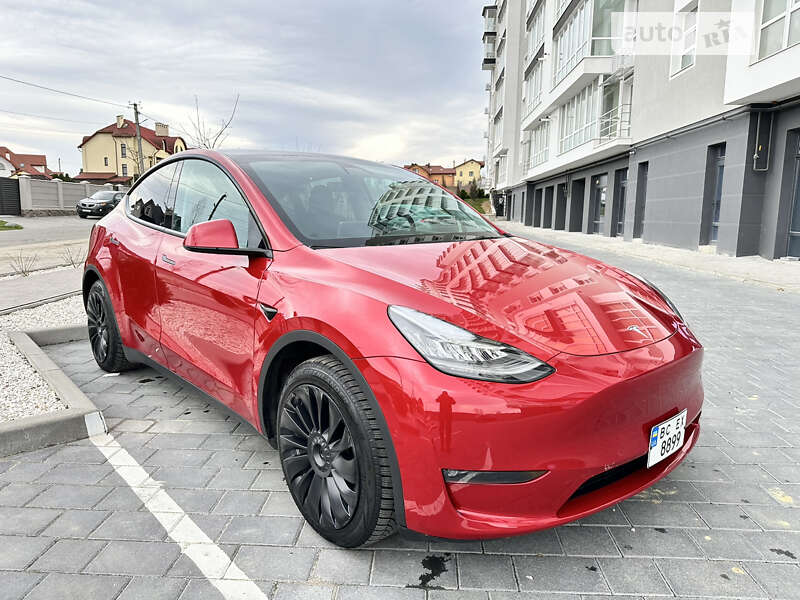 Позашляховик / Кросовер Tesla Model Y 2022 в Трускавці