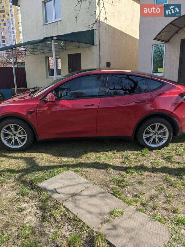 Позашляховик / Кросовер Tesla Model Y 2022 в Києві
