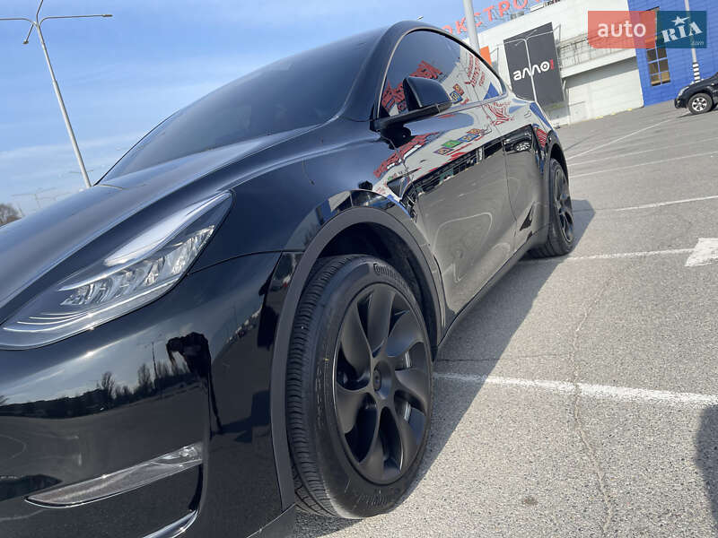Внедорожник / Кроссовер Tesla Model Y 2023 в Днепре