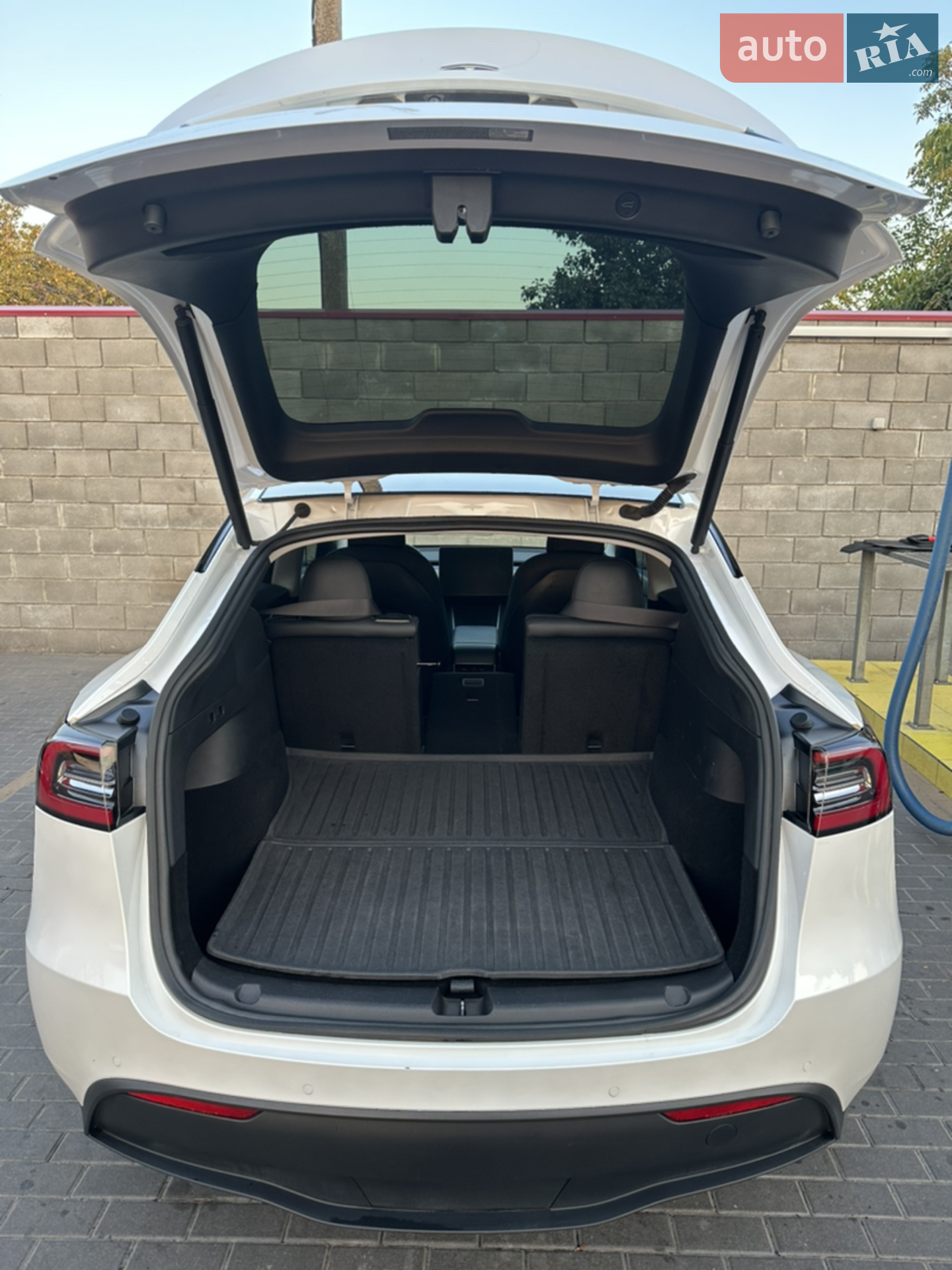 2020 Tesla Model Y - мініатюра 4