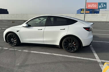 Позашляховик / Кросовер Tesla Model Y 2022 в Львові