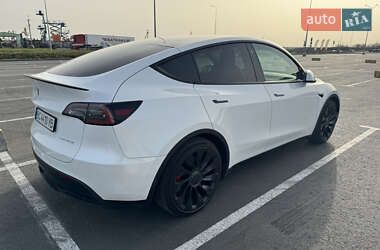 Позашляховик / Кросовер Tesla Model Y 2022 в Львові