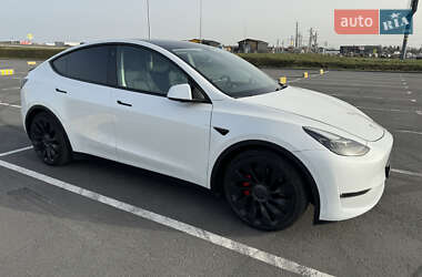 Позашляховик / Кросовер Tesla Model Y 2022 в Львові